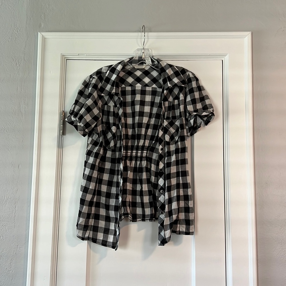 Buffalo check short sleeved button up.